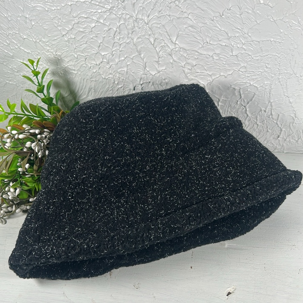 Black Textured Bucket Hat With White  Accents Retro Style Bucket hat - Picture 13 of 15